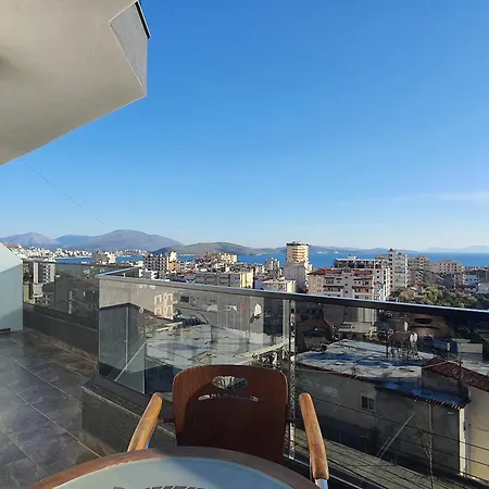 Flore Sarandë