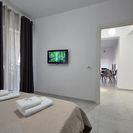 Flore Apartamento *