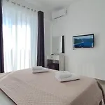 Flore Appartement Sarandë
