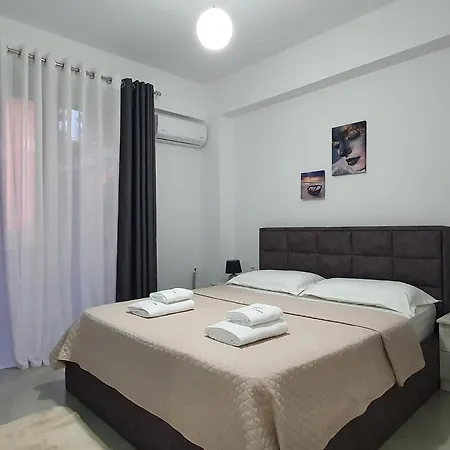 Flore Διαμέρισμα Σαράντα