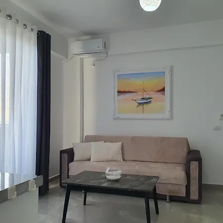 Flore Apartment