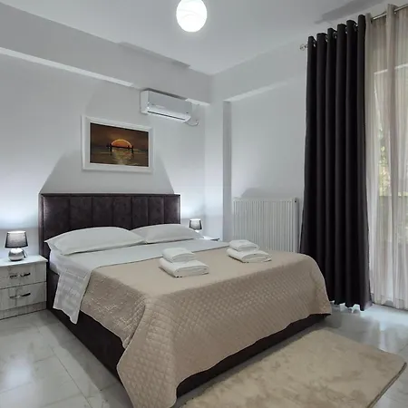 Flore Apartment Sarande