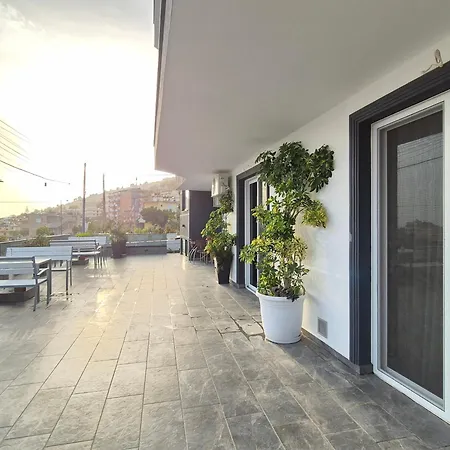 Flore * Sarande